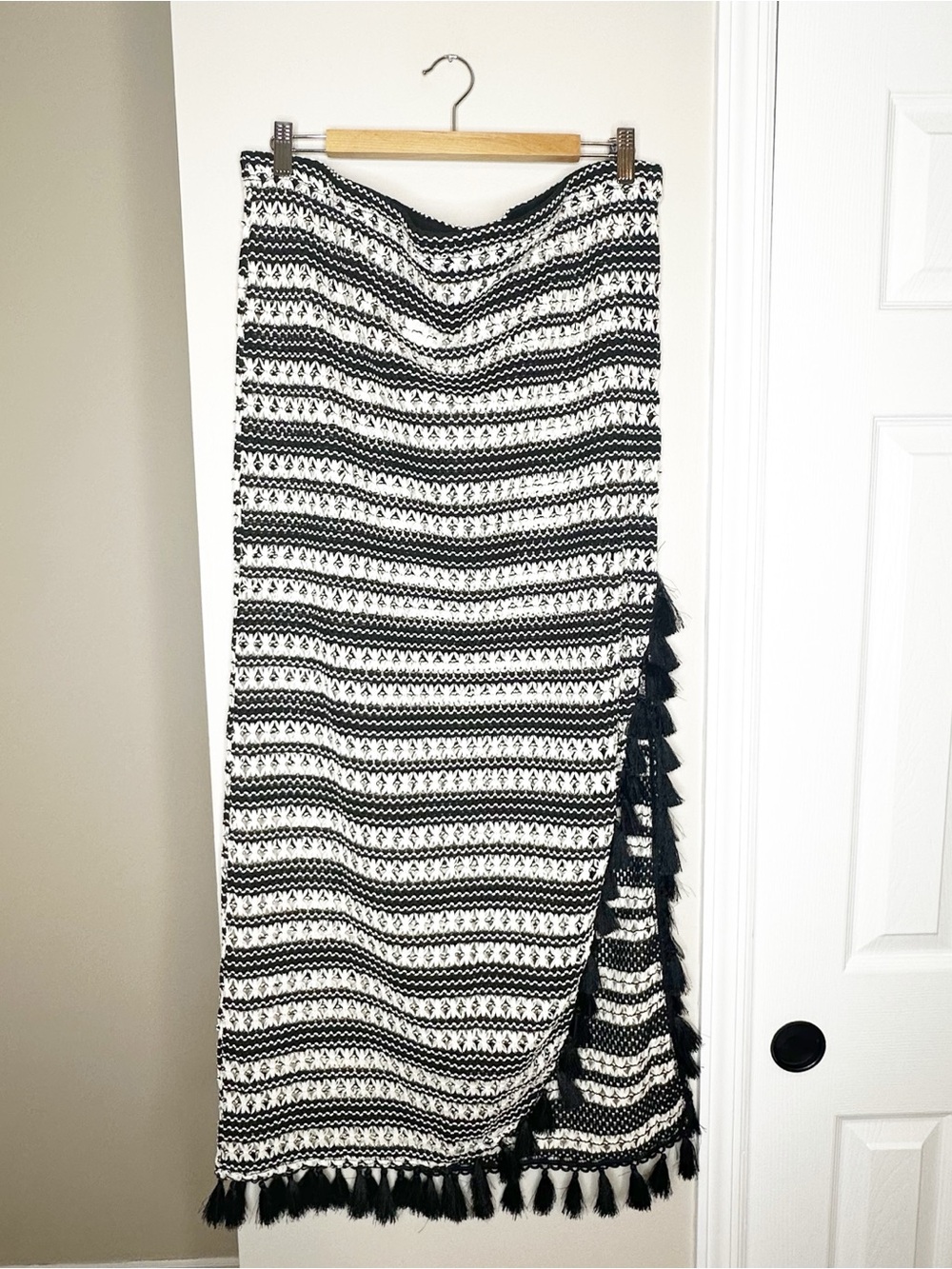 NWT Fashion Nova “Thalia” Striped Crochet Skirt Set - Picture 3 of 14